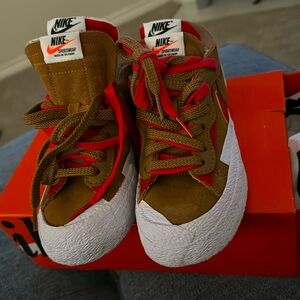 WOMEN'S US 5.5 Nike x SACAI Low BLAZER MENS Sneaker Size 4 Red/Brown